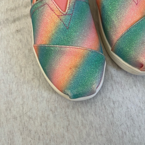 Colorful Toms Girls Shoes - Picture 3 of 5